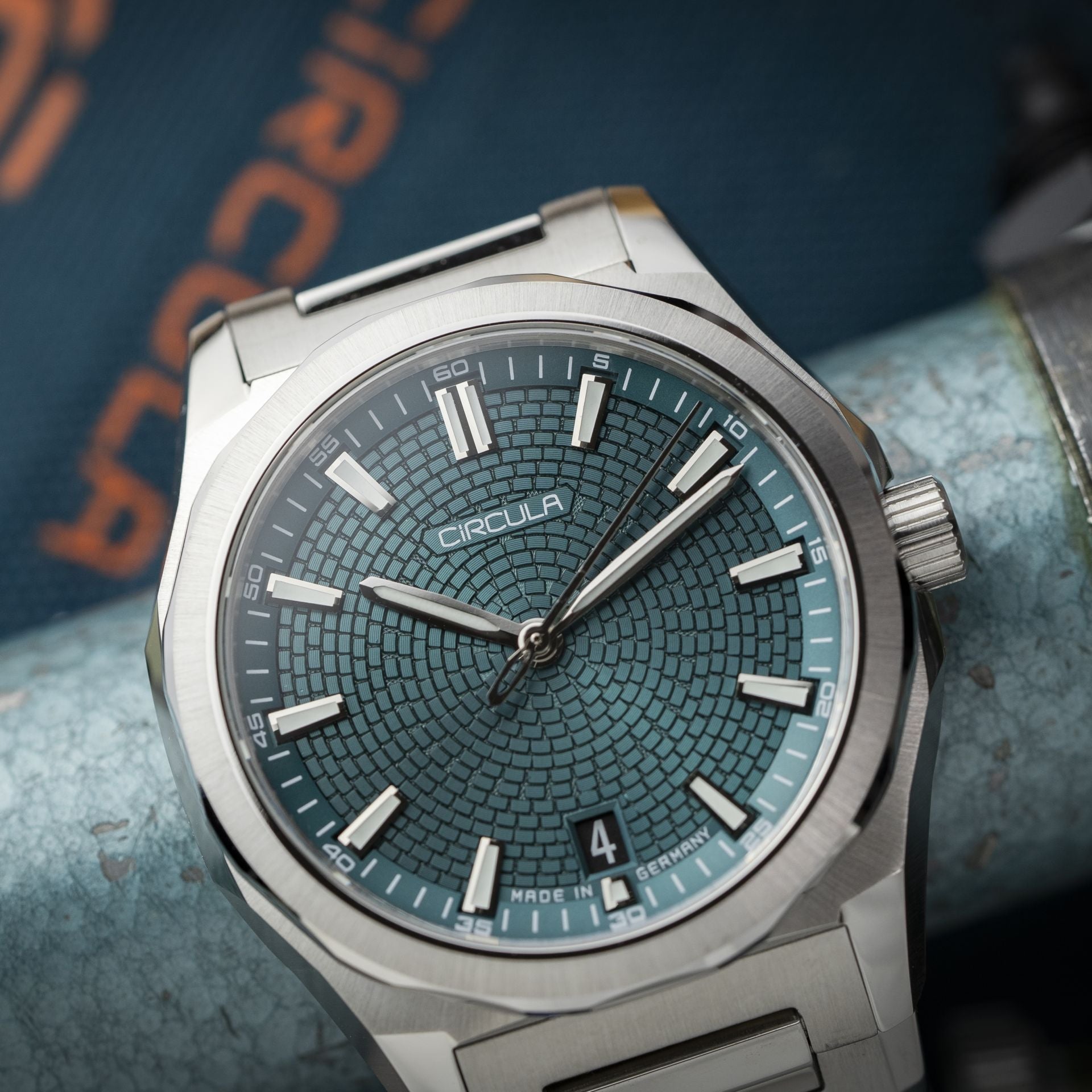 Facet Petrol (Folding Clasp)